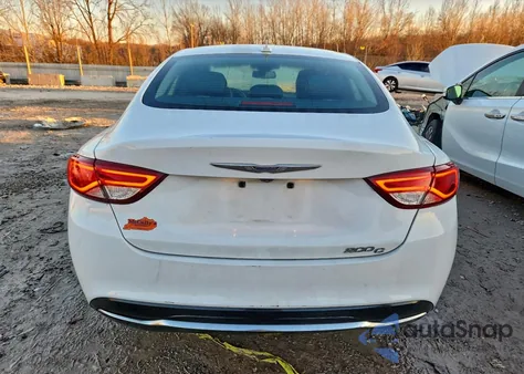 2015 Chrysler 200 C z USA, uszkodzony, nr VIN 1C3CCCCB1FN686682